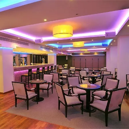 亚历山大海滩酒店 Paphos